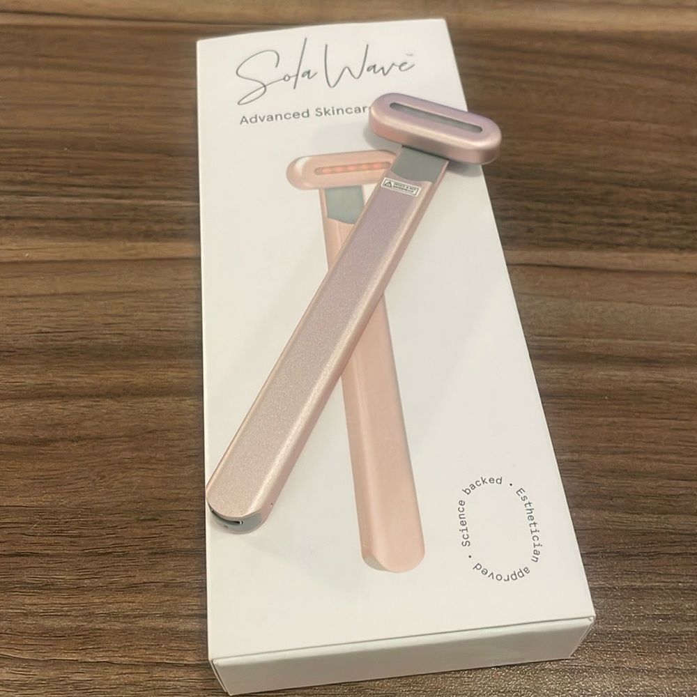 Solawave rose gold